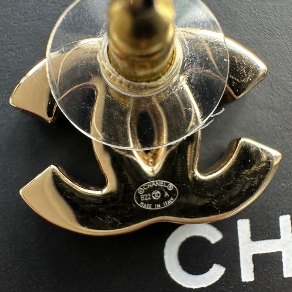 Authentic CHANEL Gold CC White Enamel Piercing Earrings - Picture 5 of 7